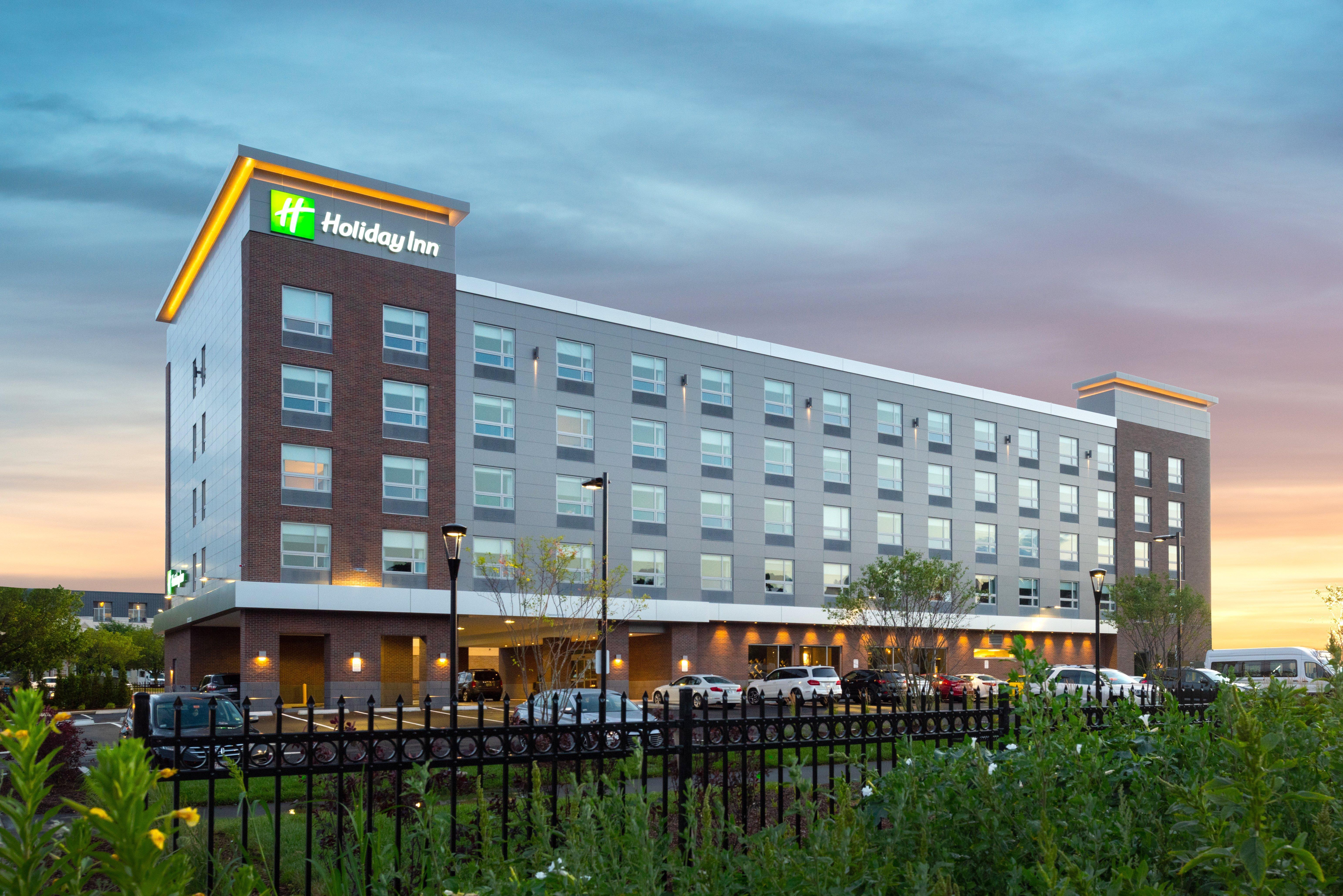 Holiday Inn Boston Logan Airport - Chelsea By Ihg Екстер'єр фото
