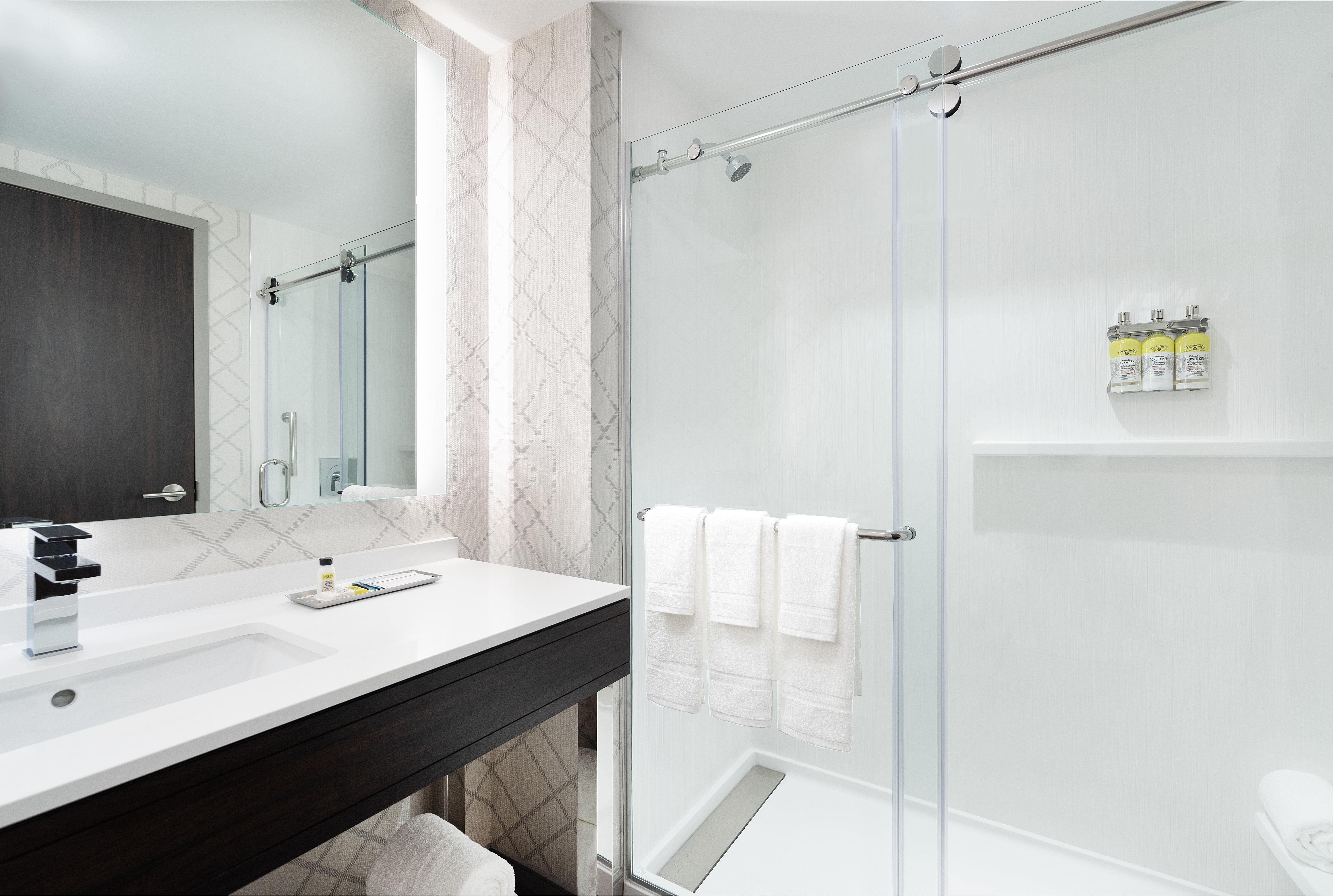Holiday Inn Boston Logan Airport - Chelsea By Ihg Екстер'єр фото
