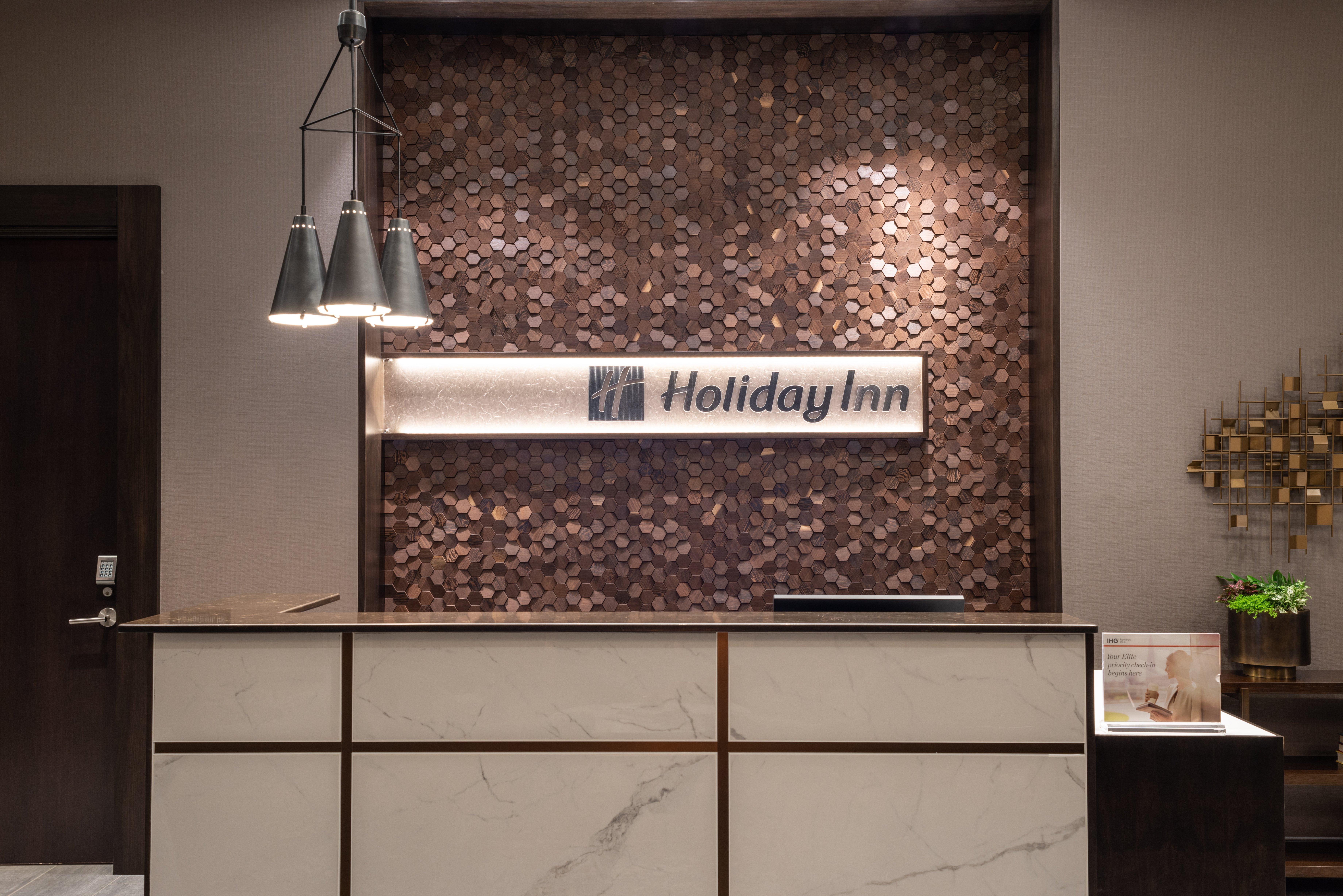 Holiday Inn Boston Logan Airport - Chelsea By Ihg Екстер'єр фото
